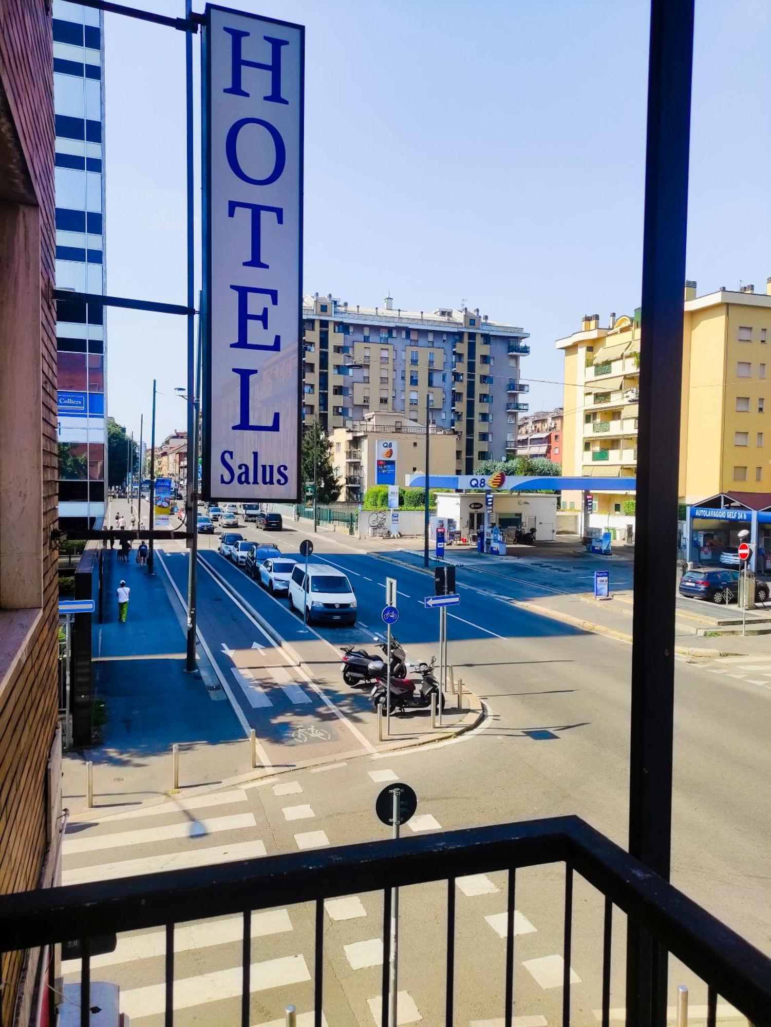 Hotel Salus Milan Exterior photo