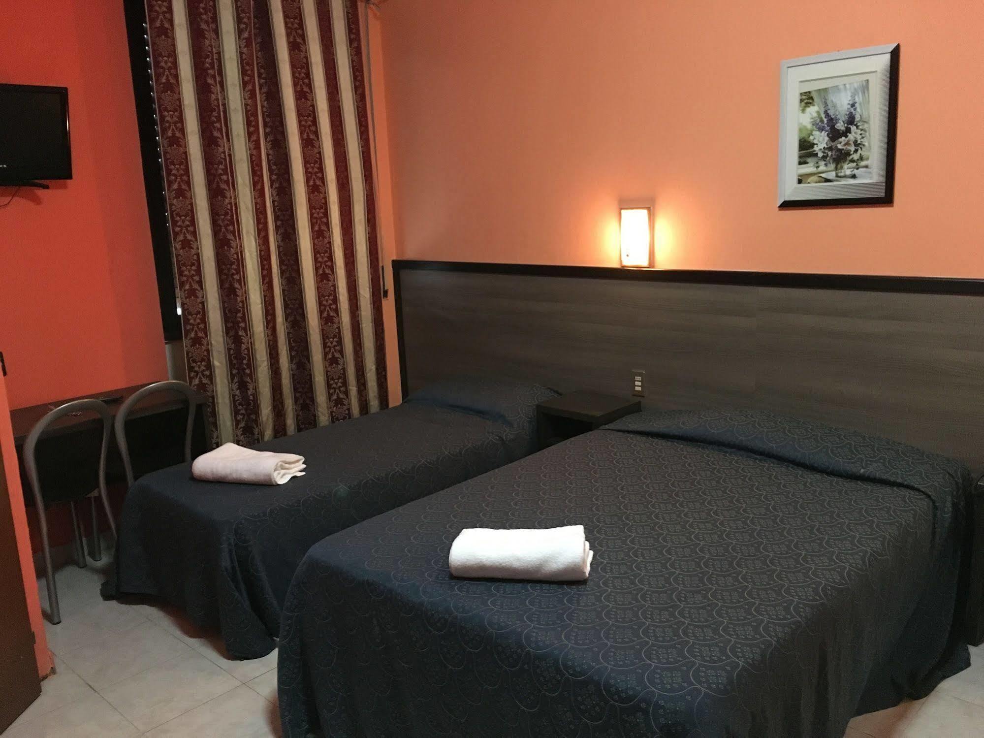 Hotel Salus Milan Exterior photo